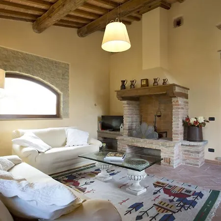 Villa Sleeps 6 Wifi