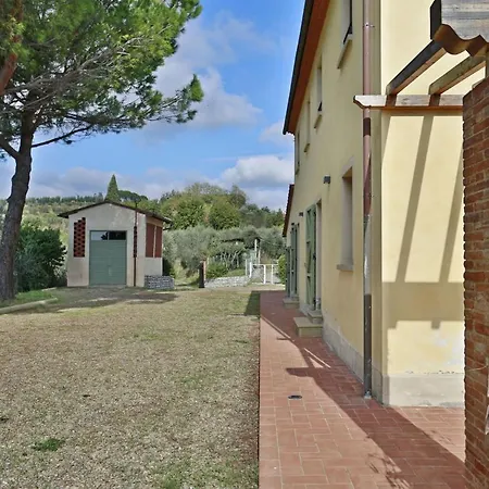 Sleeps 6 Wifi Villa Palaia